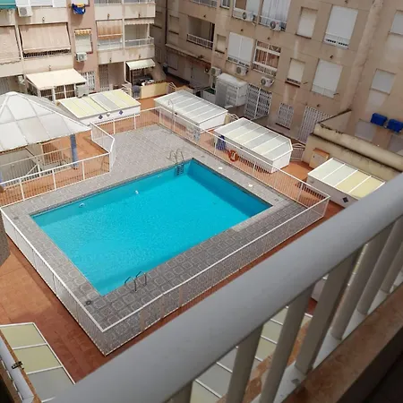 Cosy 200m From The Sea Apartment Torrevieja